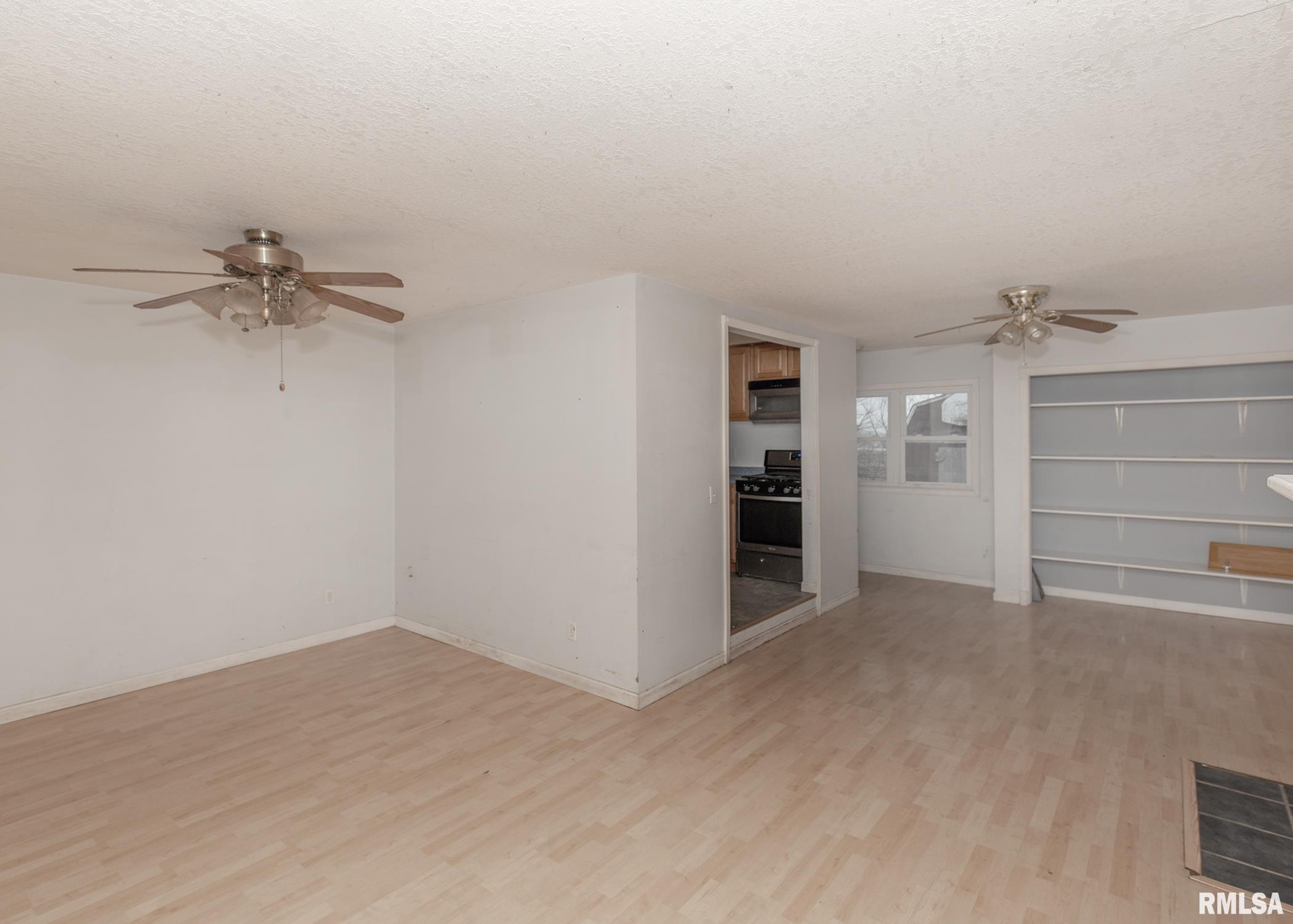 9100 North Liberty Road Walcott, IA 52773 - Photo 24 of 31 Gallery Image 24