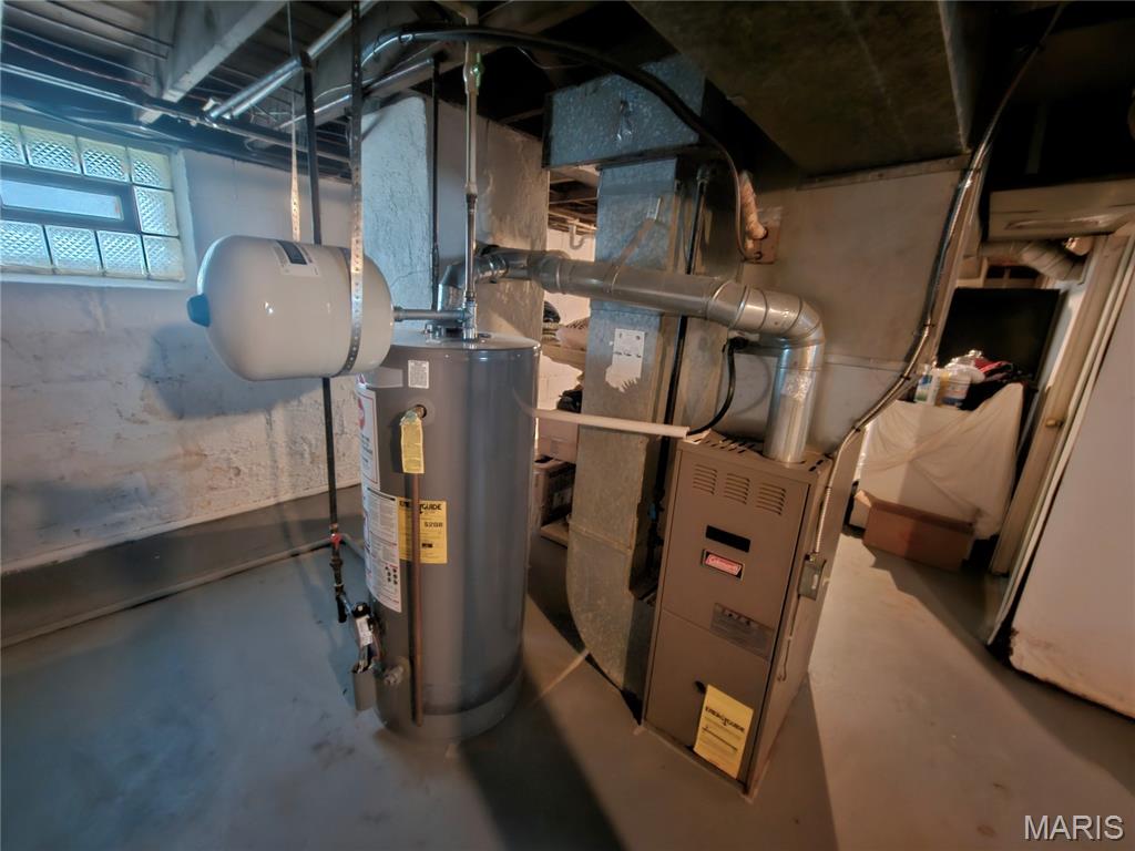 2831 Old Hanley Road St. Louis, MO 63114 - Photo 6 of 7 Gallery Image 6