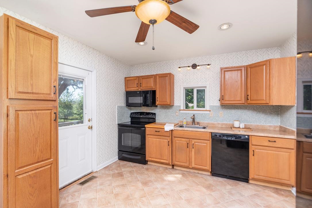 43 Sugar Loaf Road Staunton, VA 24401 - Photo 14 of 67