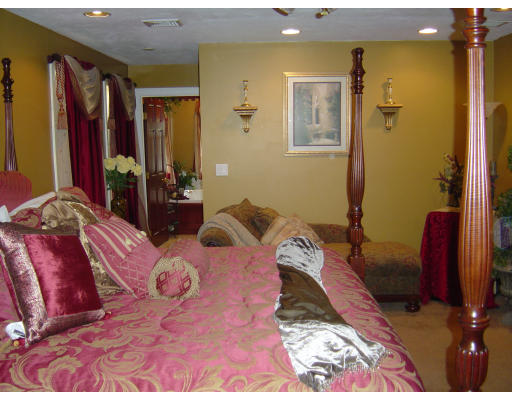 110 High Ridge Drive Raynham, MA 02767 - Photo 11 of 22 Gallery Image 11