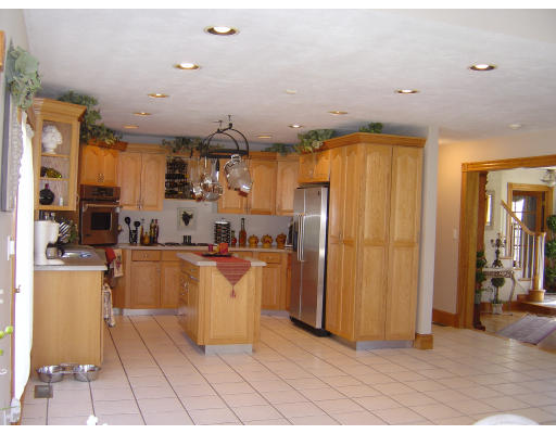 110 High Ridge Drive Raynham, MA 02767 - Photo 3 of 22 Gallery Image 3
