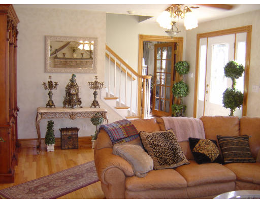 110 High Ridge Drive Raynham, MA 02767 - Photo 6 of 22 Gallery Image 6