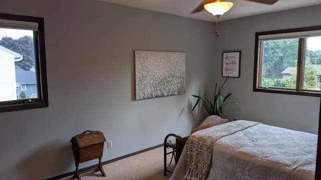 $599,777 | 1840 Twin Cir Drive, Mendota Heights, MN 55118