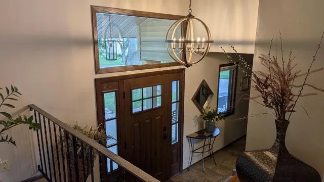 $599,777 | 1840 Twin Cir Drive, Mendota Heights, MN 55118