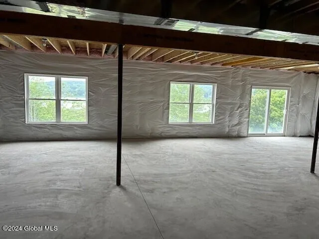 $554,300 | 31 Harbor Lane, Colonie, NY 12047