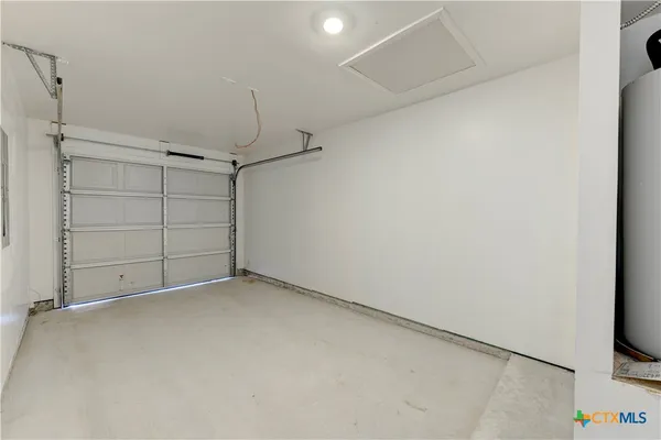 an empty room with a empty space