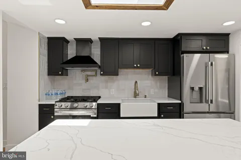 $650,000 | 174 Lauriston Street, Philadelphia, PA 19128