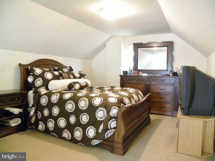 224 Dallas Road Willow Grove, PA 19090 - Photo 9 of 15 Gallery Image 9