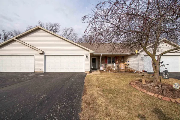 $274,900 | 2615 Havenwood Drive, Unit C, Oshkosh, WI 54904