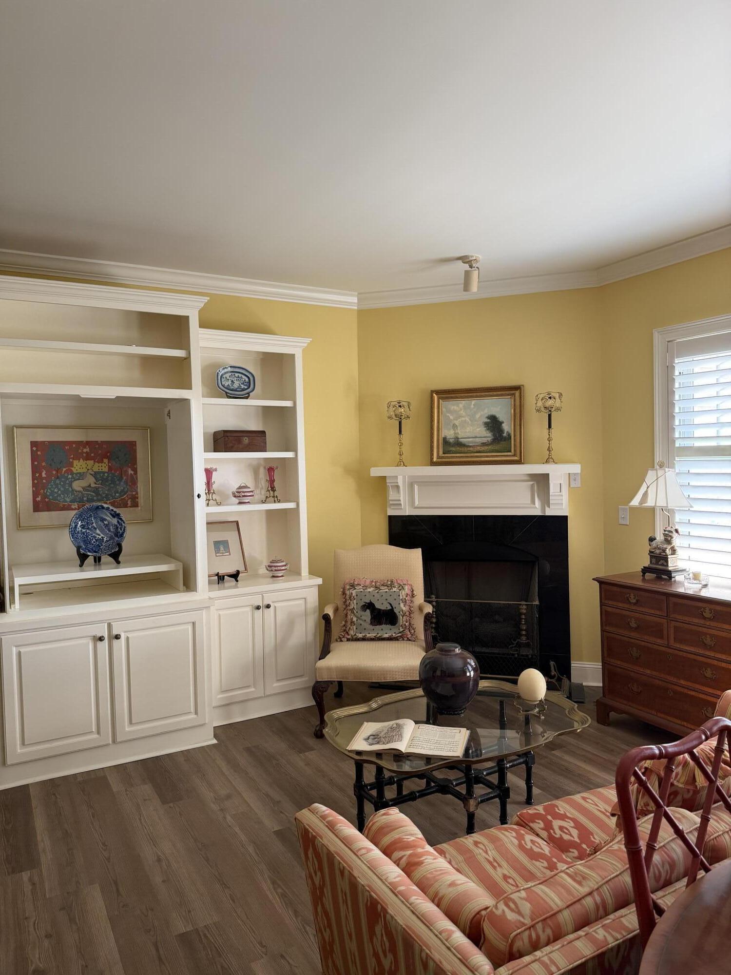 498 Albemarle Road, Unit 413 Charleston, SC 29407 - Photo 1 of 4 fireplace