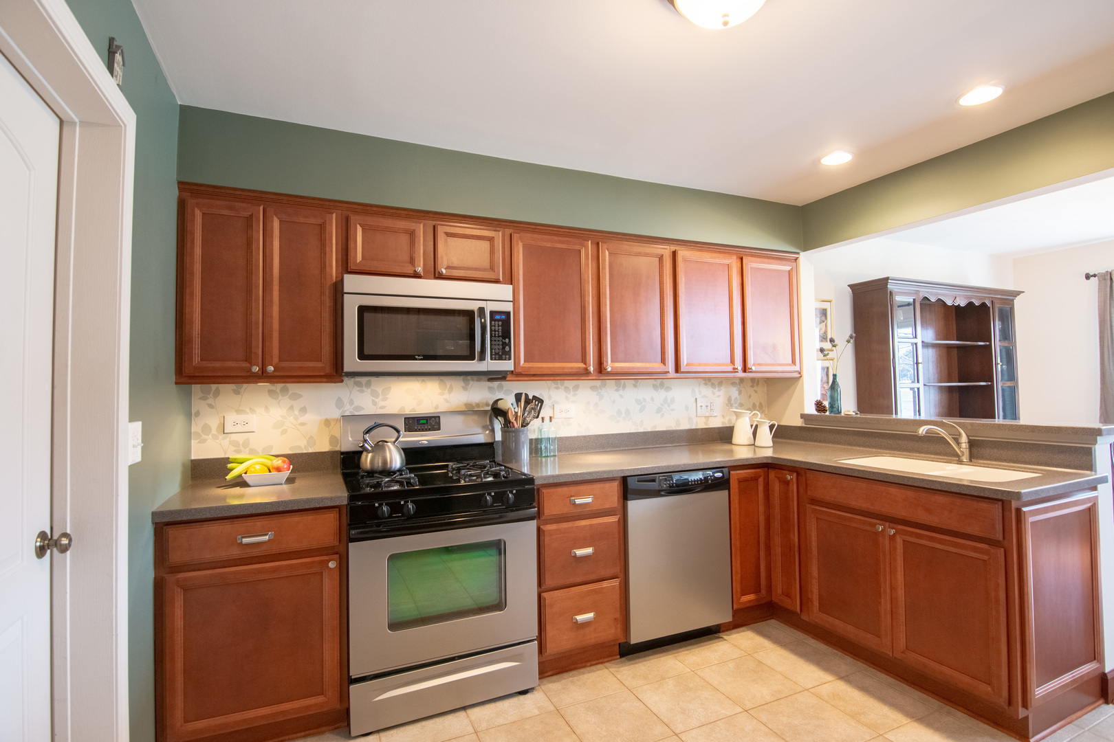 752 Bent Ridge Lane, Unit 752 Elgin, IL 60120 - Photo 6 of 16