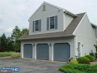 386 North Buck Road Downingtown, PA 19335 - Photo 11 of 12 Garage