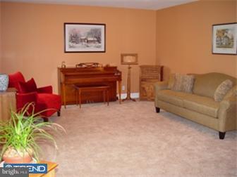 386 North Buck Road Downingtown, PA 19335 - Photo 3 of 12 Living Room