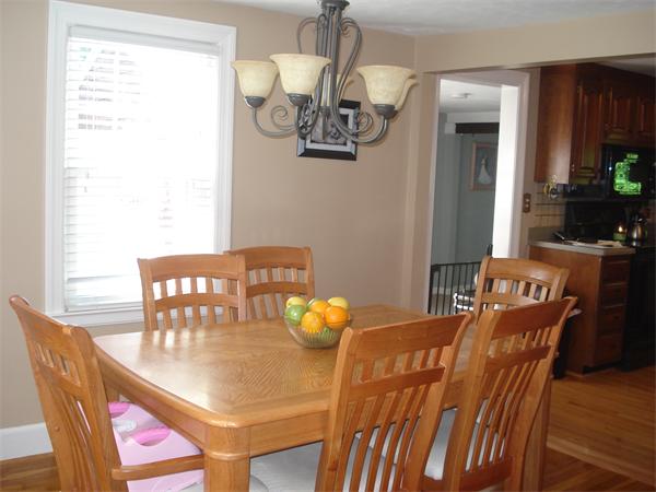 21 Overlook Road Reading, MA 01867 - Photo 5 of 21 Gallery Image 5