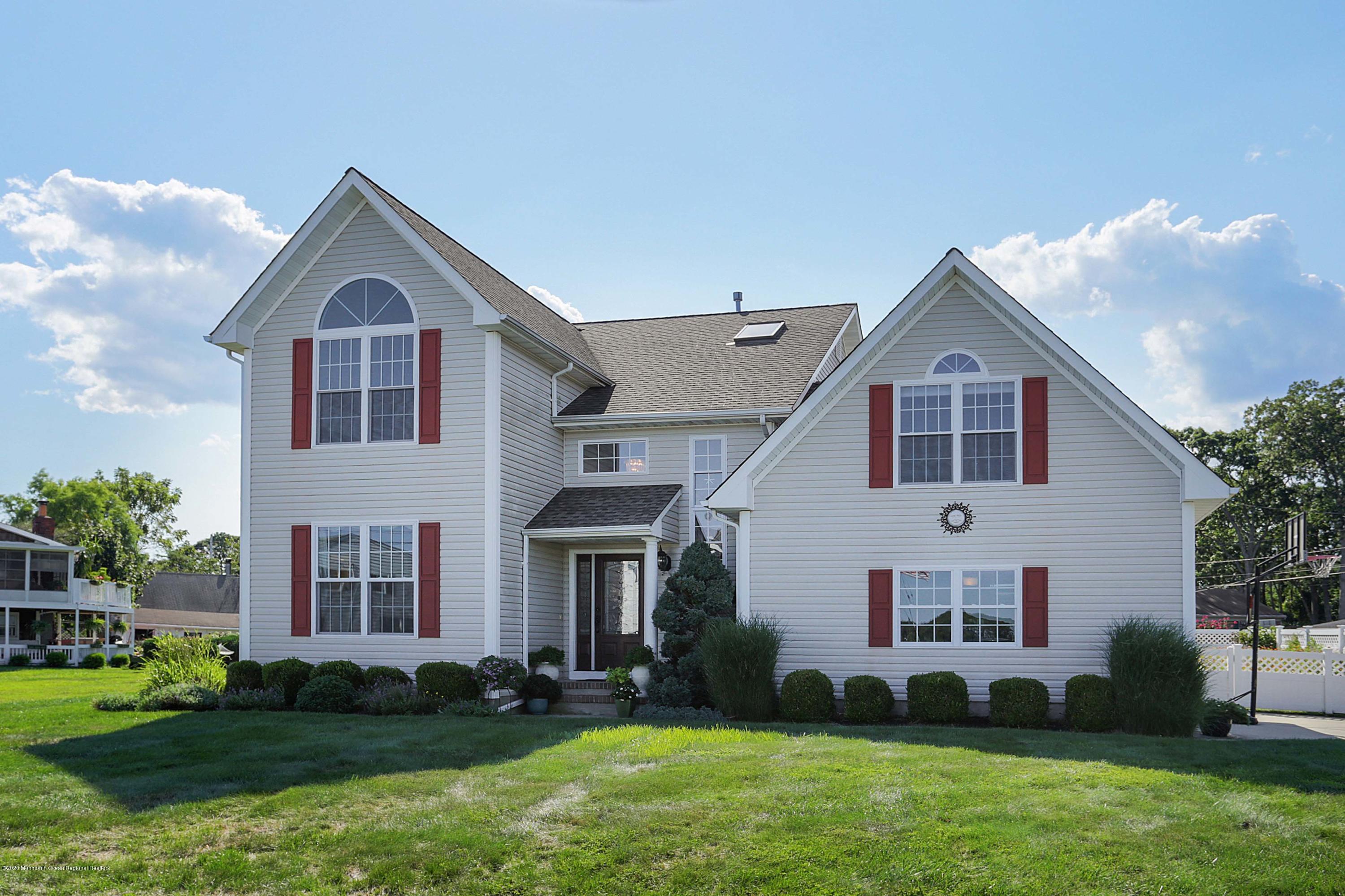107 Meadow Point Road Point Pleasant, NJ 08742 - Photo 2 of 47 IMG_8530_1_2_3_4