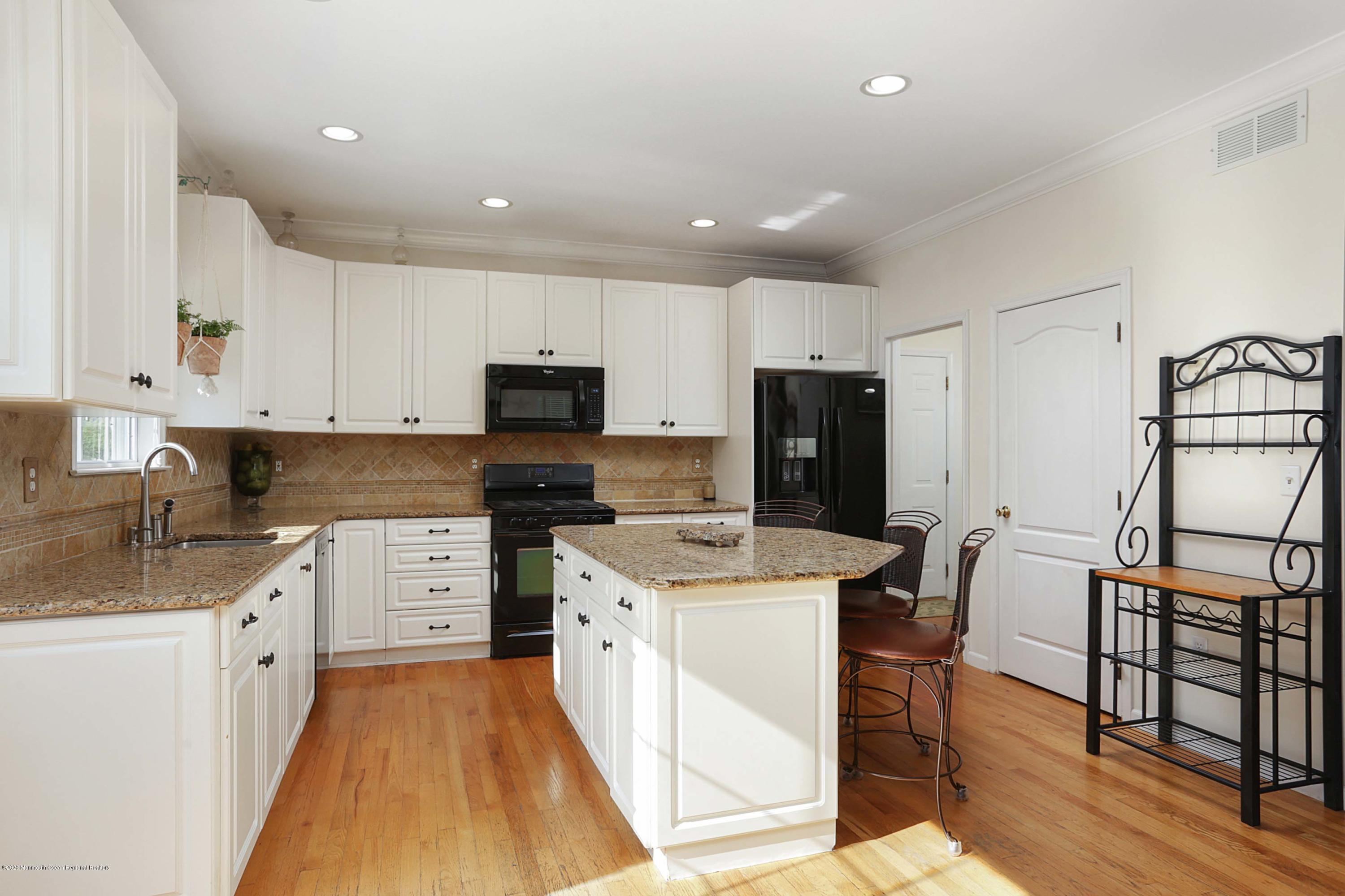 107 Meadow Point Road Point Pleasant, NJ 08742 - Photo 23 of 47 IMG_8713