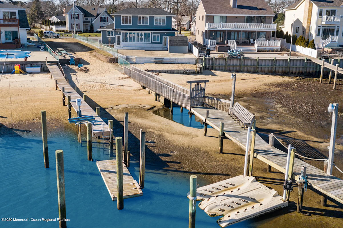 107 Meadow Point Road Point Pleasant, NJ 08742 - Photo 43 of 47 55_108MeadowLn_2066_107meadow_HiRes (1)