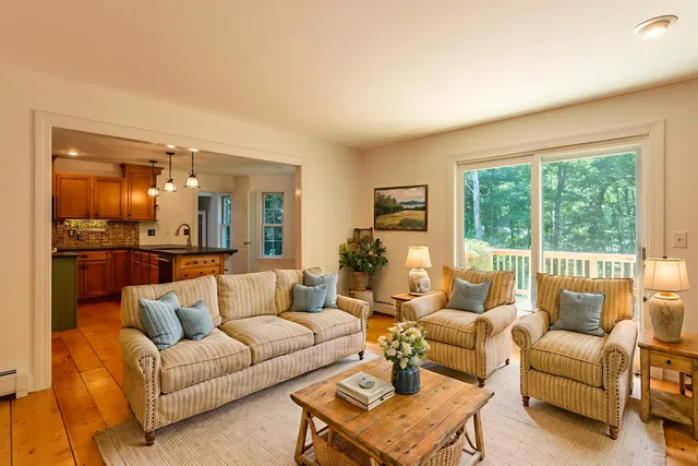 $775,000 | 258 Mending Walls Road, Manchester, VT 05254