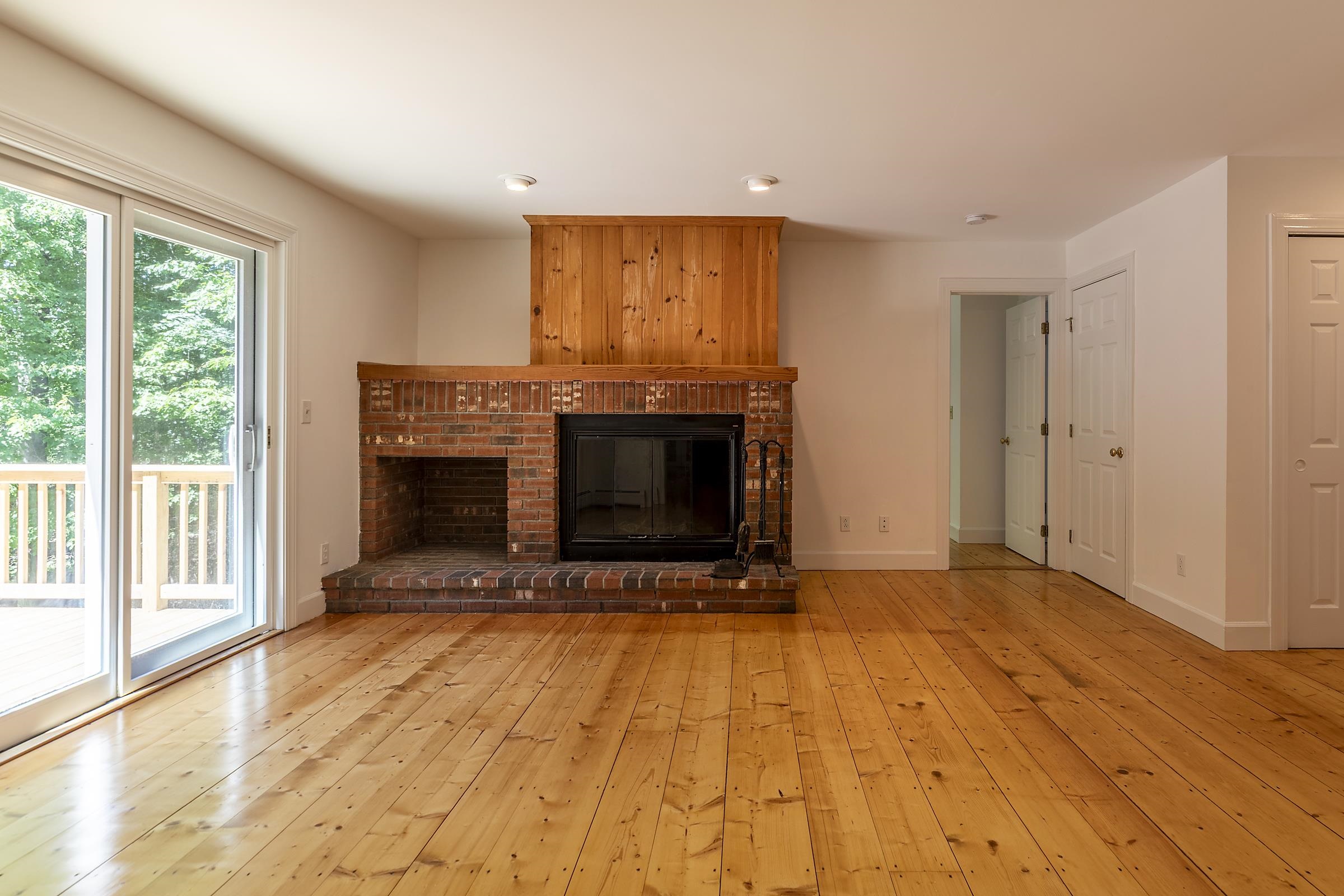 258 Mending Walls Road Manchester, VT 05254 - Photo 8 of 23 Gallery Image 8