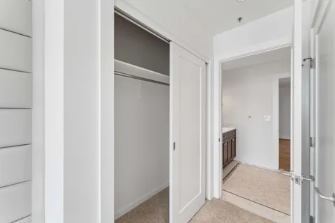 $1,350,000 | 900 20th Avenue South, Unit 1301, Nashville, TN 37212