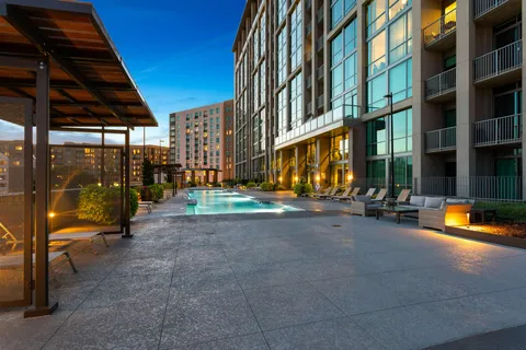 $1,350,000 | 900 20th Avenue South, Unit 1301, Nashville, TN 37212