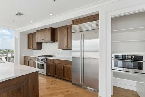 $1,350,000 | 900 20th Avenue South, Unit 1301, Nashville, TN 37212