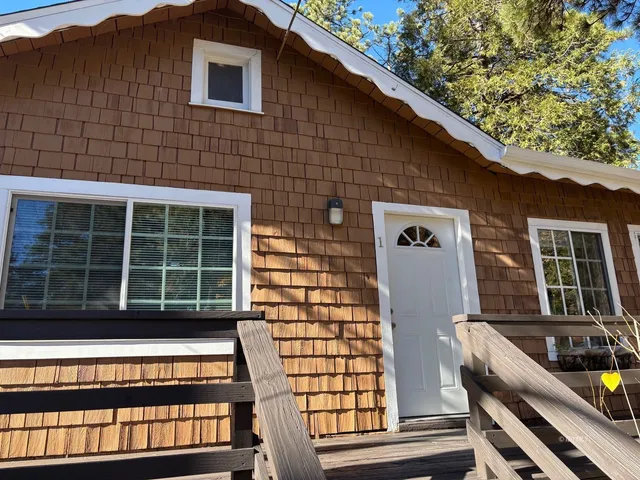 $1,450 | 52740 Pine Cove Road, Unit 1A, Idyllwild, CA 92549
