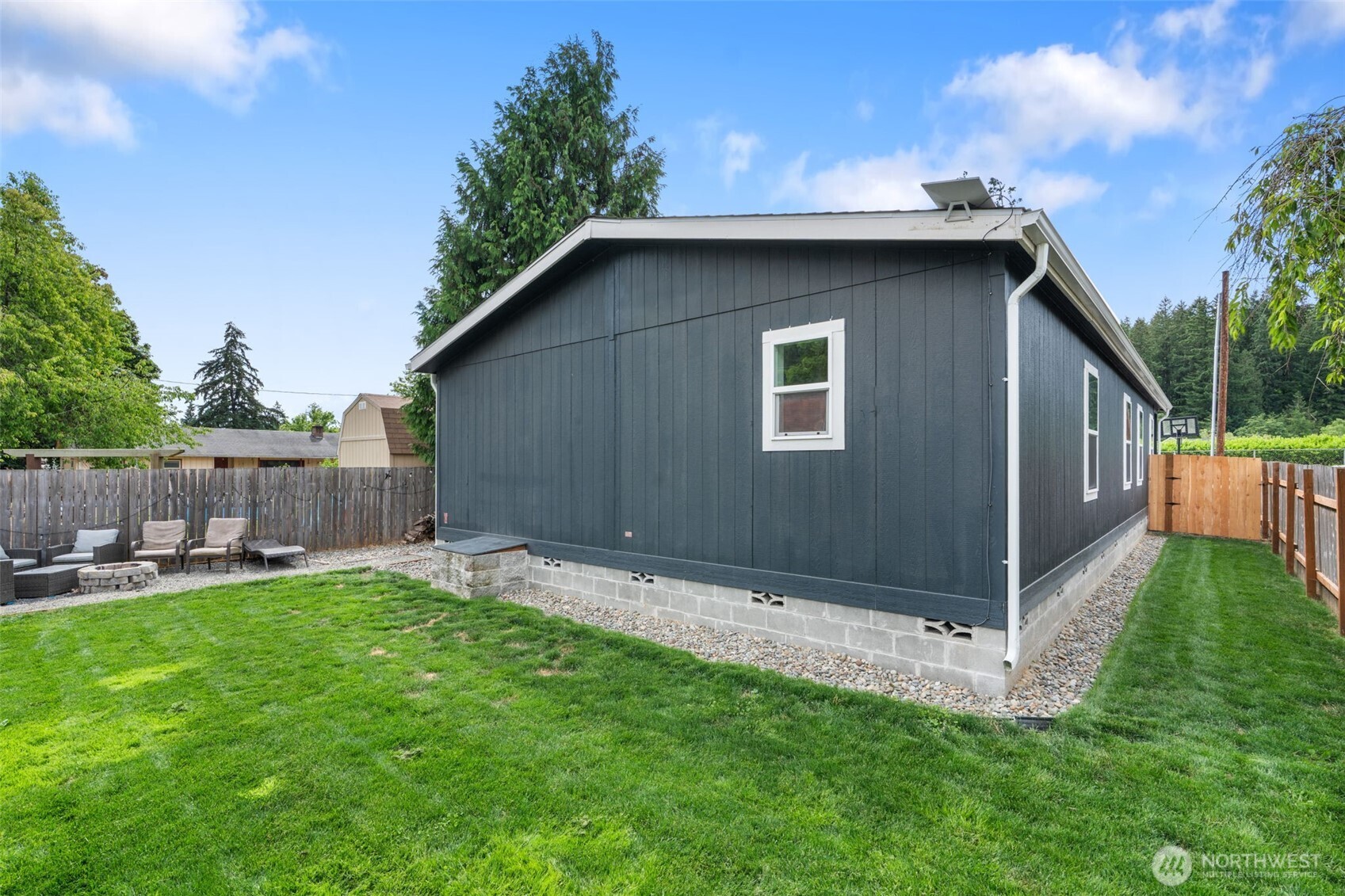 1018 Southeast Front Street Winlock, WA 98596 - Photo 4 of 25