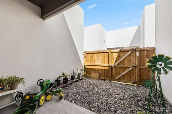 $2,200 | 3317 South Marla Court, Edinburg, TX 78539