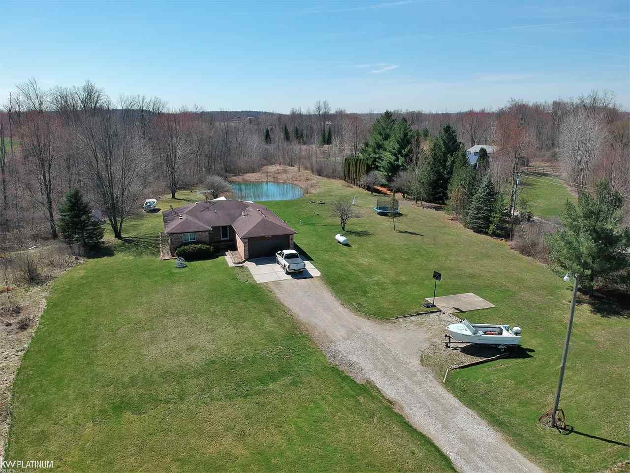 10751 Dunn Road Memphis, MI 48041 - Photo 3 of 36 31376936-2.JPG