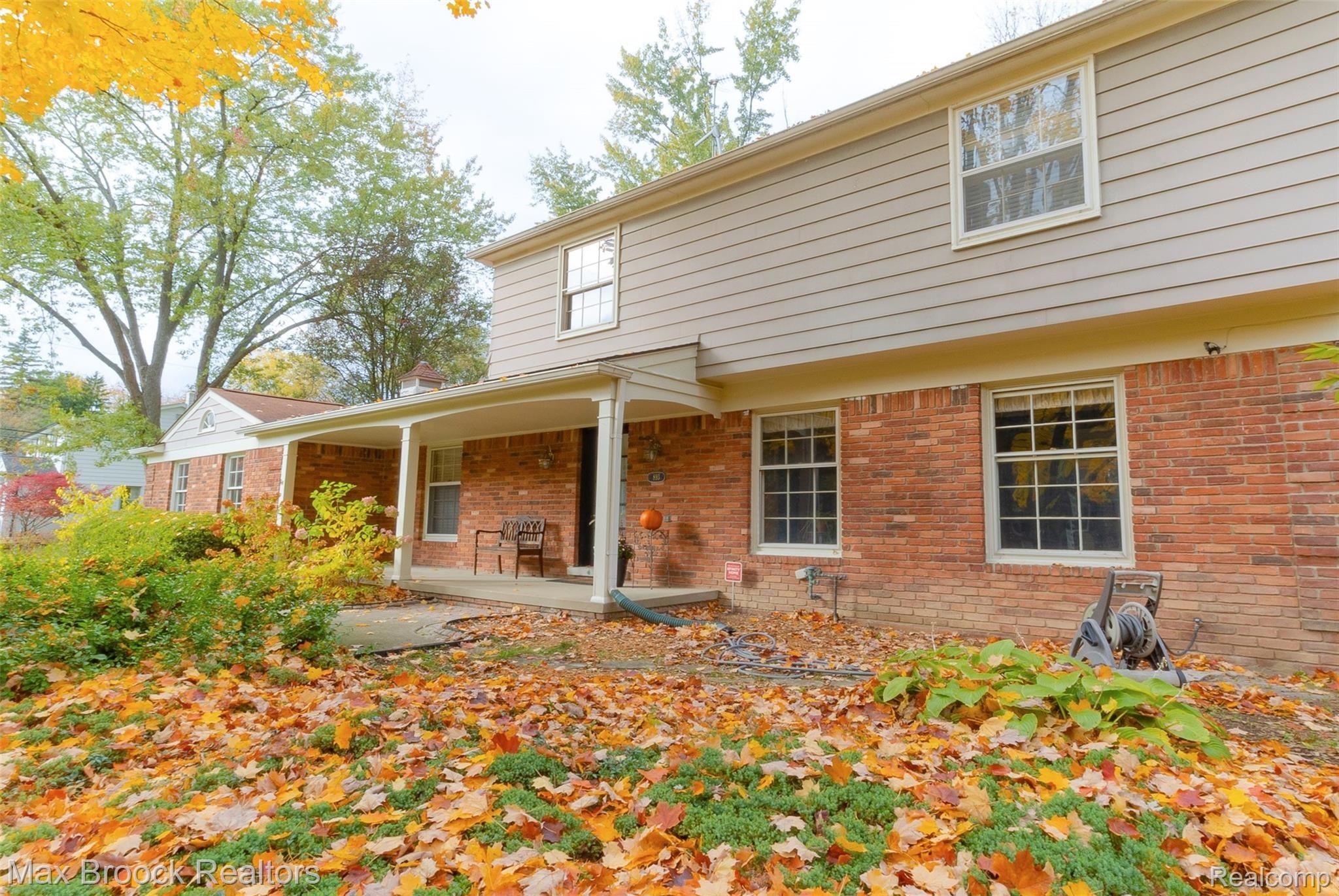 893 Foxhall Road Bloomfield Hills, MI 48304 - Photo 39 of 50 04.jpg