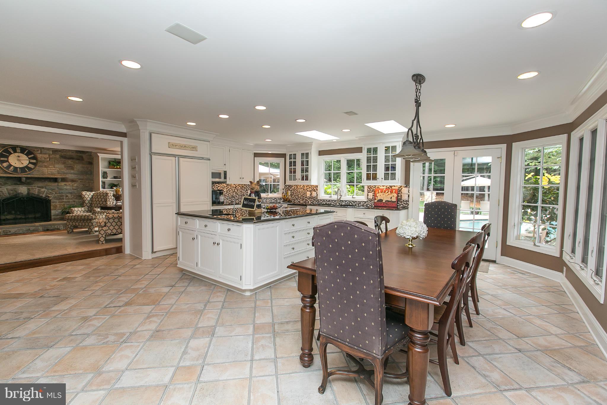6401 Colchester Road Fairfax Station, VA 22039 - Photo 9 of 30 Kitchen