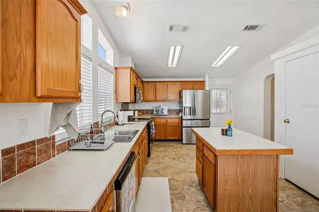 $285,000 | 8420 Fantasia Park Way, Riverview, FL 33578