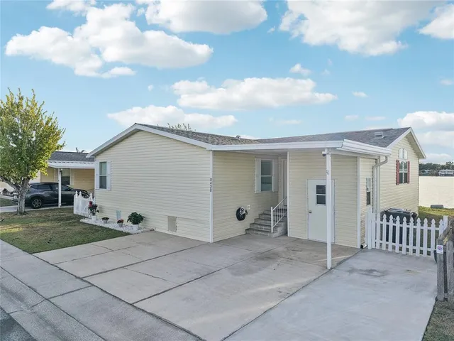 $285,000 | 8420 Fantasia Park Way, Riverview, FL 33578