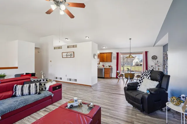 $409,000 | 724 Eastridge Drive, Reedsburg, WI 53959