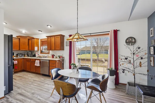 $409,000 | 724 Eastridge Drive, Reedsburg, WI 53959