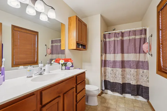 $409,000 | 724 Eastridge Drive, Reedsburg, WI 53959