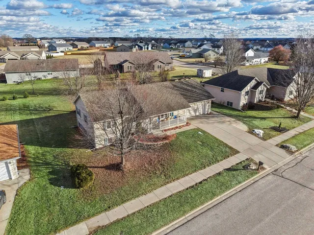 $409,000 | 724 Eastridge Drive, Reedsburg, WI 53959