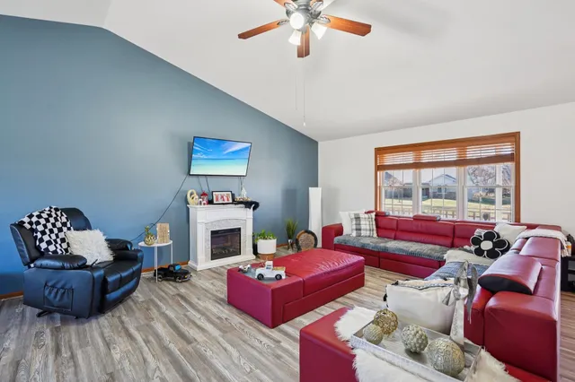 $409,000 | 724 Eastridge Drive, Reedsburg, WI 53959