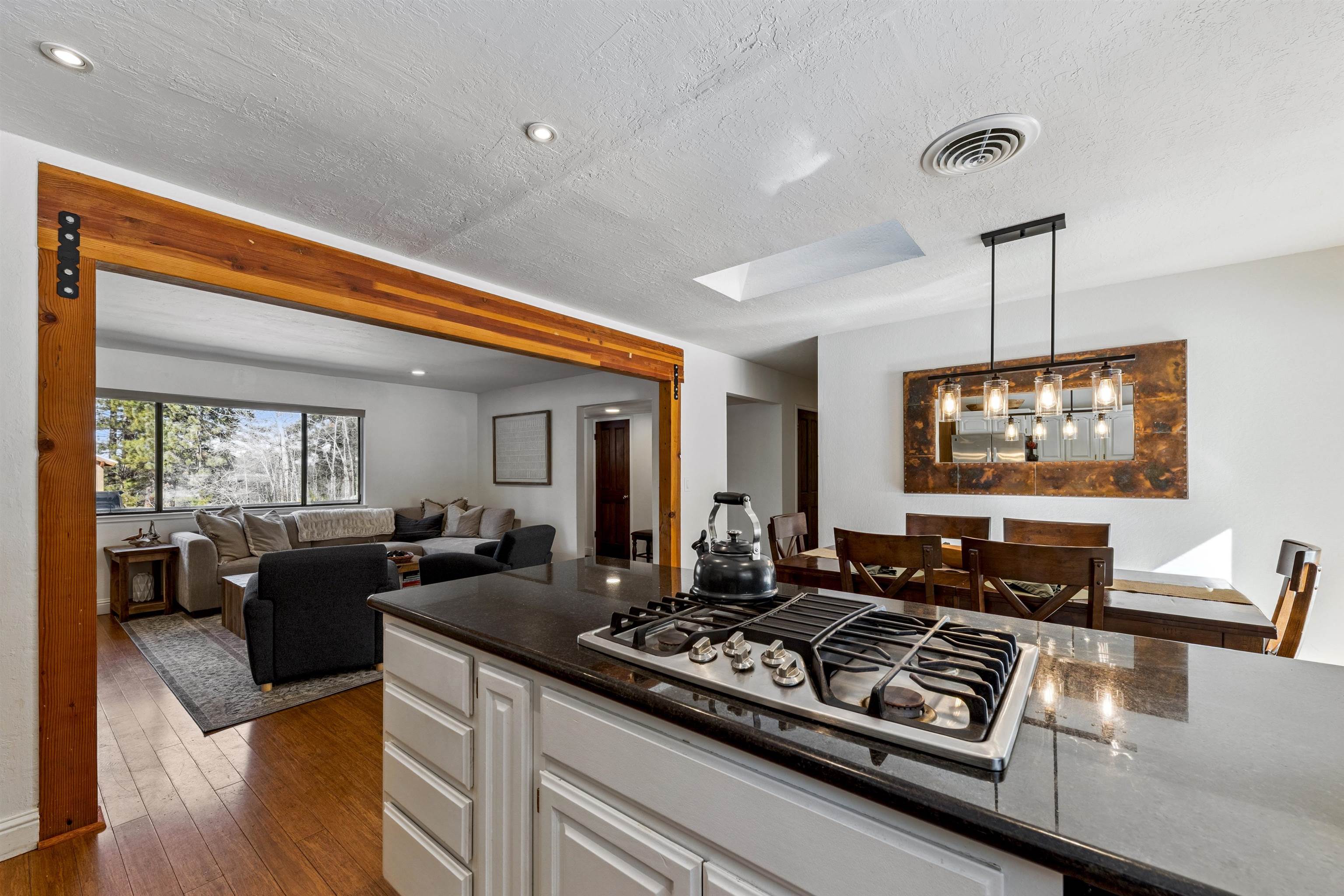 10895 Jeffery Pine Road Truckee, CA 96161 - Photo 18 of 26