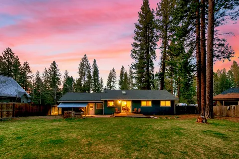 $955,000 | 10895 Jeffery Pine Road, Truckee, CA 96161