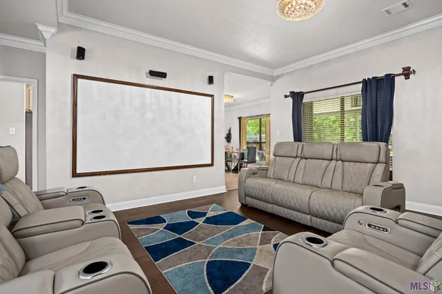 $268,000 | 26101 Glenbrooke Drive, Denham Springs, LA 70726