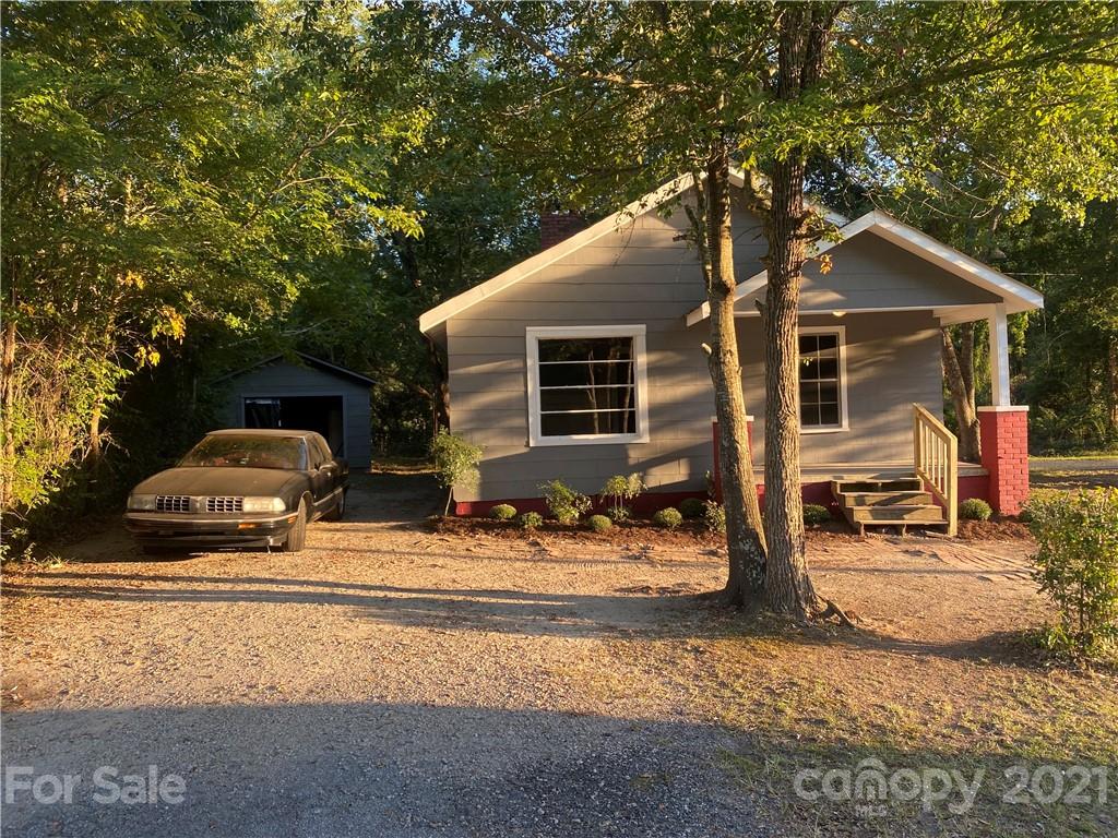 531 Old Dixie Road Lancaster, SC 29720 - Photo 5 of 44 a front view of a house with a yard