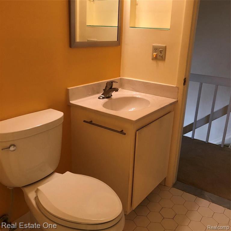 804 Oak Brook Ridge Drive Rochester Hills, MI 48307 - Photo 15 of 24