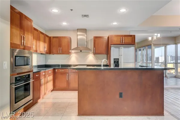 $4,150 | 4575 Dean Martin Drive, Unit 1209, Las Vegas, NV 89103