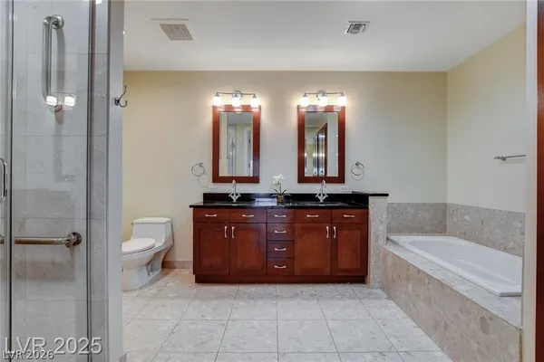 $4,150 | 4575 Dean Martin Drive, Unit 1209, Las Vegas, NV 89103