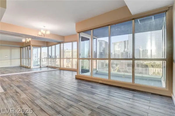 $4,150 | 4575 Dean Martin Drive, Unit 1209, Las Vegas, NV 89103