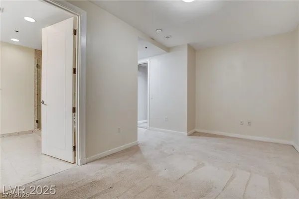 $4,150 | 4575 Dean Martin Drive, Unit 1209, Las Vegas, NV 89103