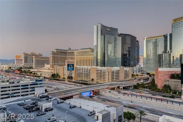 $4,150 | 4575 Dean Martin Drive, Unit 1209, Las Vegas, NV 89103
