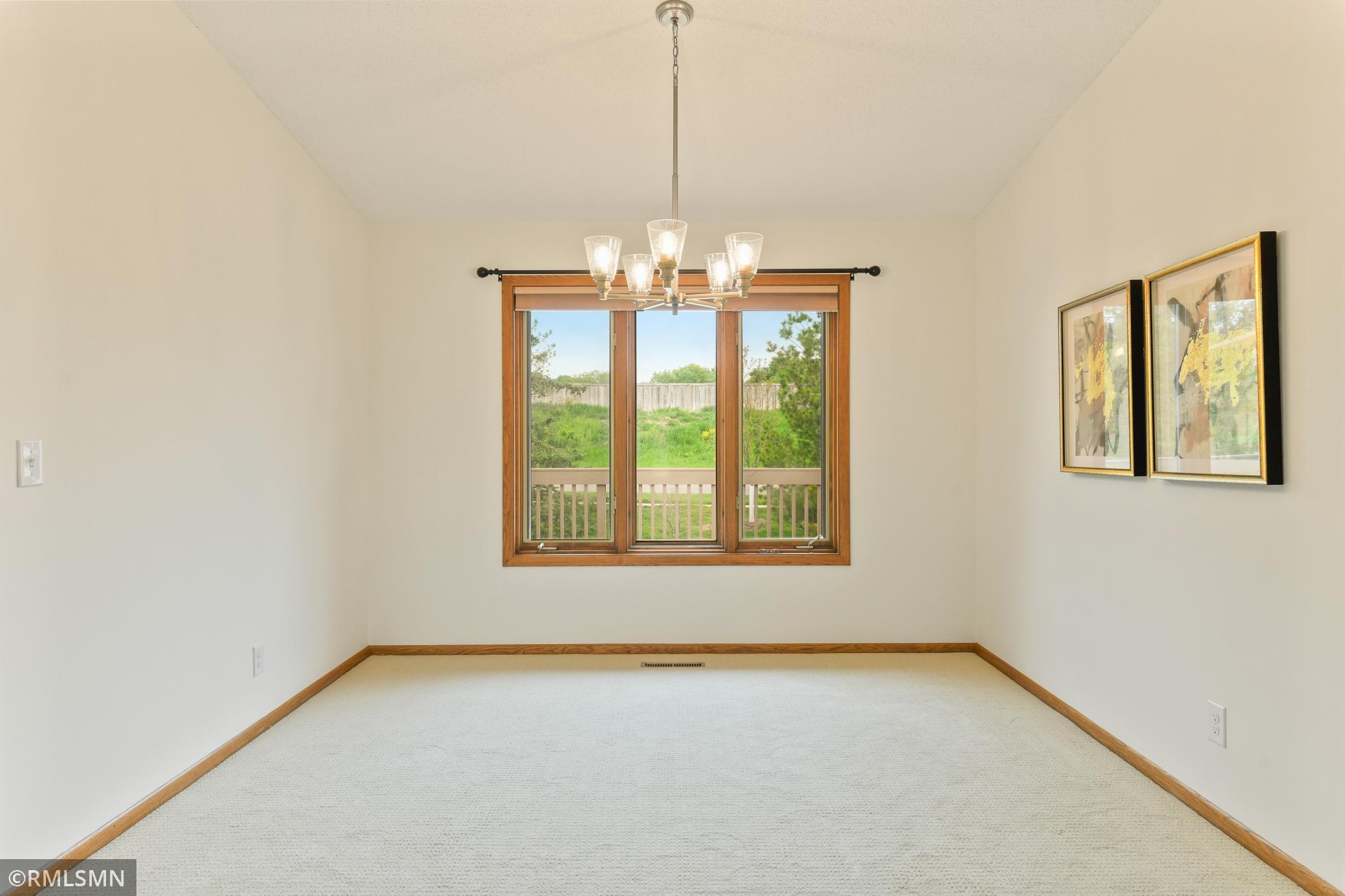 9520 Woodbridge Road Bloomington, MN 55438 - Photo 15 of 37